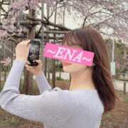 ヒメ日記 2026/04/11 21:33 投稿 【えな】業界未経験のドエロ美女 コーチと私と、ビート板･･･