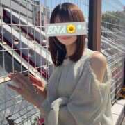 ヒメ日記 2026/07/12 18:53 投稿 【えな】業界未経験のドエロ美女 コーチと私と、ビート板･･･