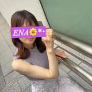 【えな】業界未経験のドエロ美女 🗣️口コミ_77 コーチと私と、ビート板･･･
