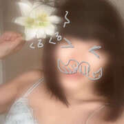 ゆり（ファースト） 鳩が腕に乗っかってきた🐦 Second Love（セカンドラブ）