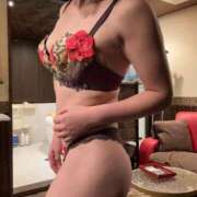 ヒメ日記 2025/04/28 09:15 投稿 白川　あおい キングアンドクイーン