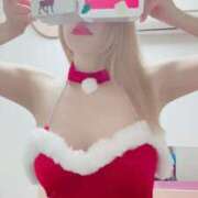 えま ホワイトクリスマス(笑)にちゃいまーす🫣💕 横浜風俗　寝取られたいオンナ達…生