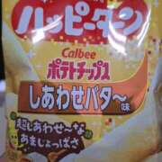 ヒメ日記 2025/10/19 14:52 投稿 月よみ 全裸美女からのカゲキな誘惑
