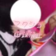 ひな 💋🍥 いざ候 本館