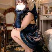 ヒメ日記 2025/10/18 09:21 投稿 ねむ Versailles