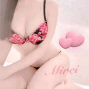 白崎みれい＠全てのM男を虜にする 🩷おは今日は3000円割引でい🩷 アナラードライ