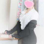 ヒメ日記 2025/11/17 10:30 投稿 皆月 結愛 イケない女教師 大阪店