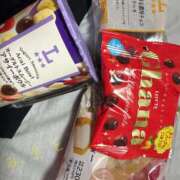 みさと 真っ赤なセーター🧶 SMAT×SMAT（スマットスマット）