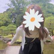 さとみ 出勤予定👀 池袋しろパラ