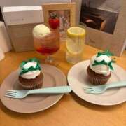 まゆ おしらせ📢 チェックイン素人専門大人女子