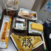 ヒメ日記 2026/04/23 13:27 投稿 八尋	あき ハプニング痴漢電車or全裸入室