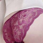 小田かなみ おはよう💤 月の真珠-五反田-