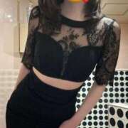 しおり あした🧡 シークレットタッチ