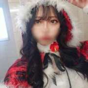 なつ 世間は浮ついてるけど ホワイトベル