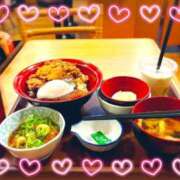 月島　紫園 夜な夜なすき家で😋.｡o(♡) エンジェルコースト