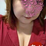 ちか ピンクのライト? 豊満熟女