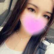 エマ 本日出勤です?? マテリアル