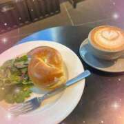 むる むる🌙 池袋あられ