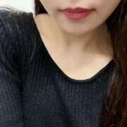 ひびき 出勤してます！ チェックイン素人専門大人女子