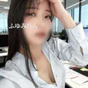 ヒメ日記 2026/03/21 15:29 投稿 冬美　れん OLピンクコレクション