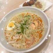 ねこ ねこです🐈‍⬛ 池袋あられ