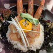 こま こまです🐰 池袋あられ