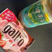 ヒメ日記 2025/10/10 18:52 投稿 桜田もも 全裸美女からのカゲキな誘惑