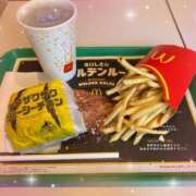 える えるです❣️ 池袋あられ