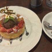 知花 🍓🍫🥞 HERMINE-エルミネ-