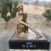 ラム ワンピース！ On a best（オンナベスト）