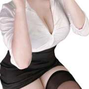 メイ OL💻👓 On a best（オンナベスト）