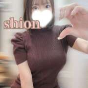 ヒメ日記 2025/12/04 12:03 投稿 しおん かりんと赤坂