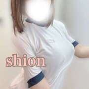 ヒメ日記 2025/12/17 12:50 投稿 しおん かりんと赤坂