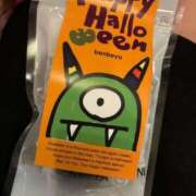 ヒメ日記 2025/10/31 21:34 投稿 こむぎ 黒い金魚（札幌）