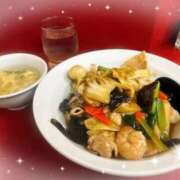 すい すい💙 池袋あられ