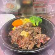 すい すい💙 池袋あられ