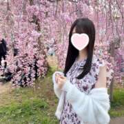 さくらこ『No.1最強伝説? 愛嬌抜群！現役大学生で唯一無二の色白天然美少女』 4月もよろしくね🌸 錦糸町派遣型JKリフレガチあい