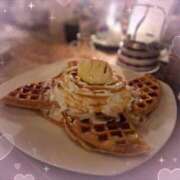 らる らるです💗 池袋あられ