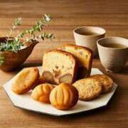 ヒメ日記 2025/05/04 00:55 投稿 萩野 あまね RANUNCULUS(ラナンキュラス)