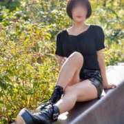 ヒメ日記 2025/11/03 01:05 投稿 萩野 あまね RANUNCULUS(ラナンキュラス)