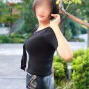 ヒメ日記 2025/11/10 03:15 投稿 萩野 あまね RANUNCULUS(ラナンキュラス)