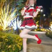 ヒメ日記 2025/12/24 12:55 投稿 音嶋 かりん RANUNCULUS(ラナンキュラス)