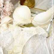 ヒメ日記 2025/05/14 16:25 投稿 久野 あやか RANUNCULUS(ラナンキュラス)