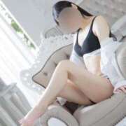 ヒメ日記 2025/06/13 13:35 投稿 海野 なぎさ RANUNCULUS(ラナンキュラス)