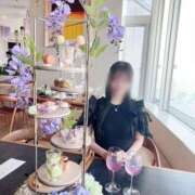 ヒメ日記 2025/10/12 04:05 投稿 海野 なぎさ RANUNCULUS(ラナンキュラス)