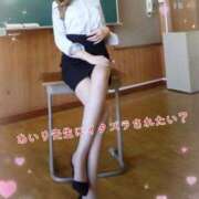 ヒメ日記 2025/05/11 13:05 投稿 小林 あいり RANUNCULUS(ラナンキュラス)