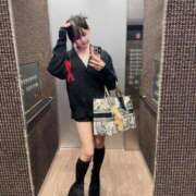 ヒメ日記 2025/03/30 23:29 投稿 赤い蝶々がドリームに舞う。 GOOD-グッド-