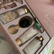 るる 🎁💕 YESグループ　華女