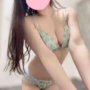 ヒメ日記 2024/12/27 21:30 投稿 もちプルっふわな『おもち』 ESSENCE