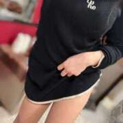 ヒメ日記 2025/11/04 11:30 投稿 もちプルっふわな『おもち』 ESSENCE